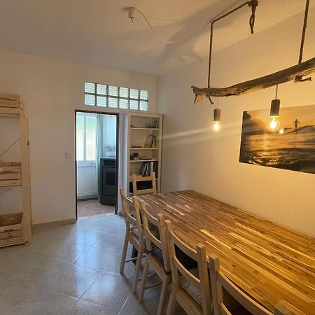 Little Hikers Hostel Raposeira  ภายนอก รูปภาพ