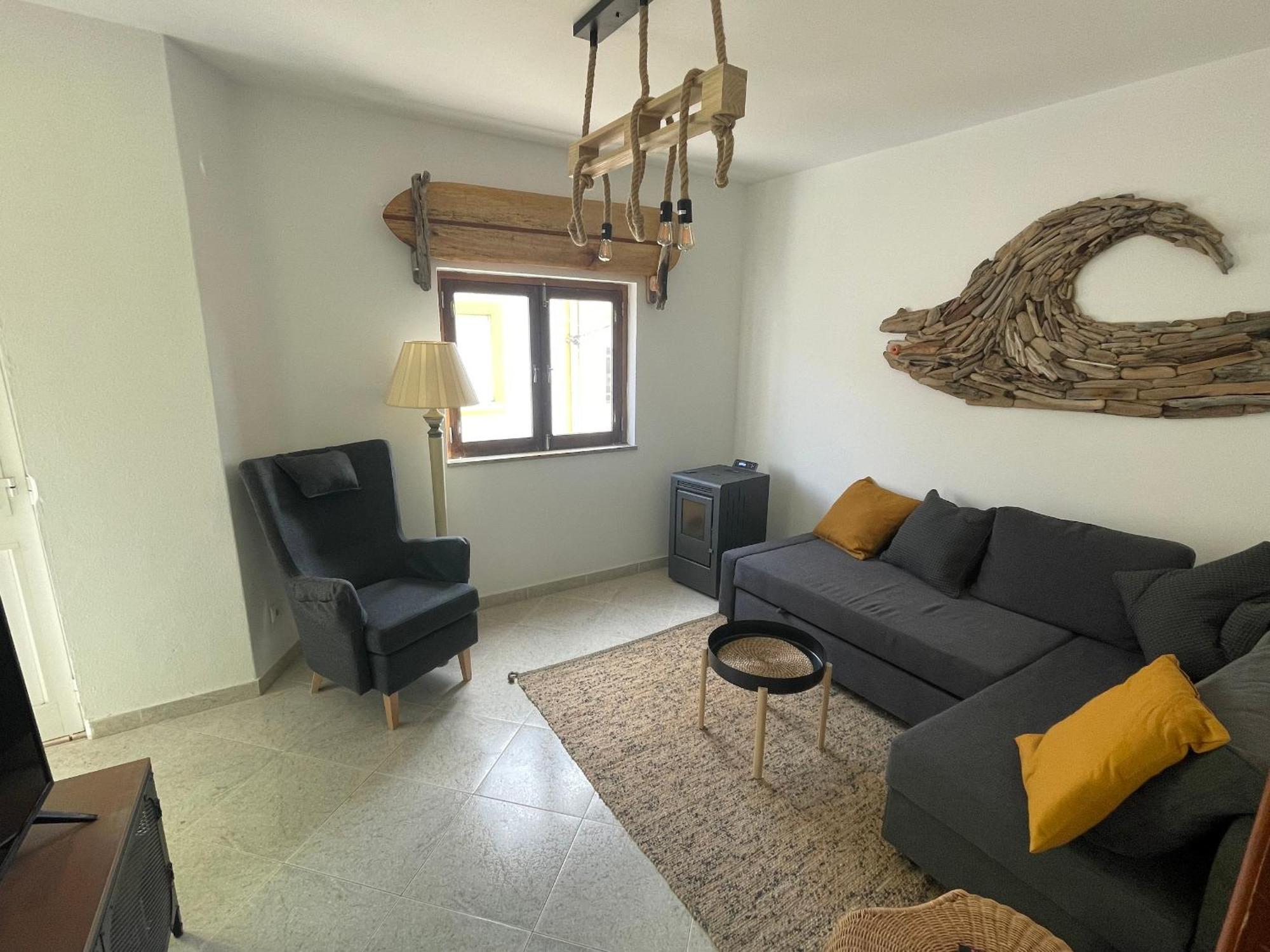 Little Hikers Hostel Raposeira  ภายนอก รูปภาพ